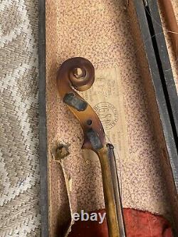 ANTIQUE VIOLIN NO LABEL / GSB Trademark Coffin Style Carrying Case