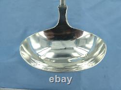 An Antique Sterling Silver Fiddle Back Soup Ladle, Edinburh799