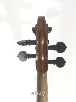 An old violin with solo sound