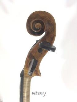 An old violin with solo sound