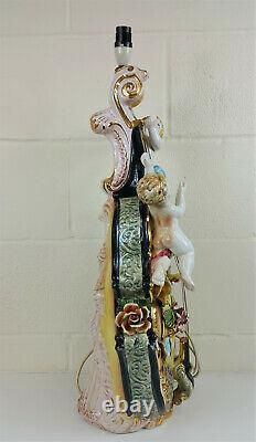 Capodimonte-style Lamp in the form of a Violin and Cherubs (few chips)