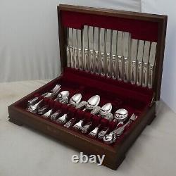 FIDDLE THREAD & SHELL Sheffield Silver Service 82 Piece Canteen of Cutlery
