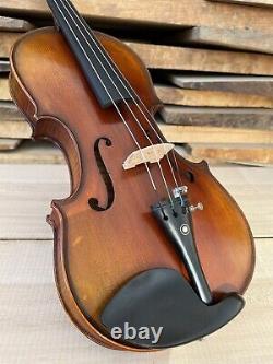 One-Piece Antique 4/4 Hand Carved Varnished Violin with Case and Bow 221015-10