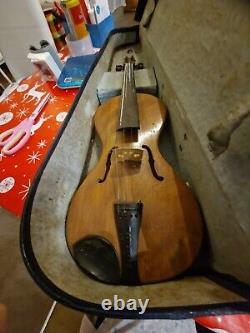 VIOLINDA Vintage 1/2 Size Violin& Case Sold As Is Dimension 20.5 X 12.3 X 8