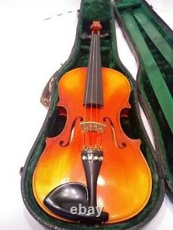 VIOLIN A. PFRETZSCHNER 4/4 SIZE MAPLE AND SPRUCE VINTAGE WithCASE AND BOW