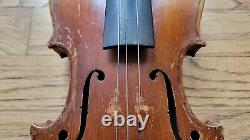 Vintage 1/2 size German violin, Sold as is
