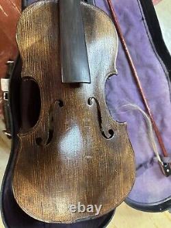 Vintage old 3/4 size kids Violin need work antique dark Brown