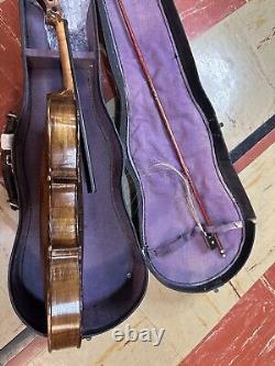 Vintage old 3/4 size kids Violin need work antique dark Brown