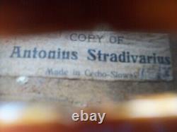 Violin 4/4 Copy of Antonius Stradivarius made in Cecho- Slowaskia Repair