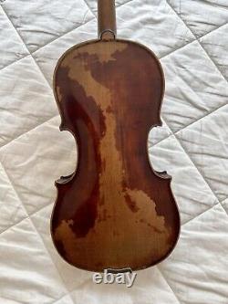 Beau violon ancien non étiqueté 4/4 vers 1800