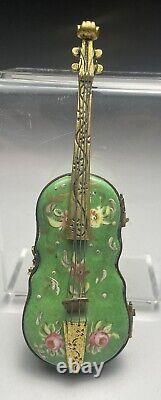Boîte de violon/cello figuratif en porcelaine peinte française ancienne