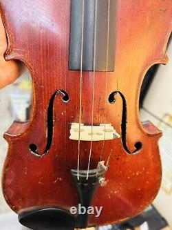 Copie d'un violon Stradivarius antique 4/4 marqué Anno 1716 avec étui en bois