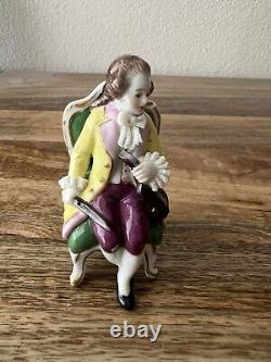 Figurine Antique en Porcelaine de Volkstedt Rudolstadt Allemagne Homme avec Violon 2 5/8