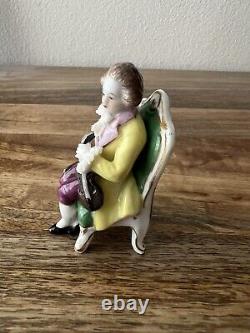 Figurine Antique en Porcelaine de Volkstedt Rudolstadt Allemagne Homme avec Violon 2 5/8
