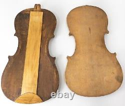 Formes de luthier en bois décoratif d'un violon ancien vintage