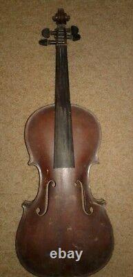 Full Size Vintage Très Antique Fine Old Violin