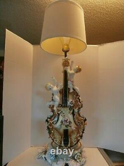 Grand Lampe Antique/vintage Italienne en Porcelaine Capodimonte avec Chérubins/anges jouant du violon