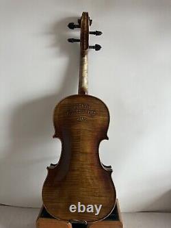 Modèle de violon Guarneri 4/4 avec dos en érable flammé, table en épicéa, style ancien fait à la main K4024