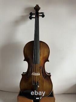 Modèle de violon Guarneri 4/4 avec dos en érable flammé, table en épicéa, style ancien fait à la main K4024