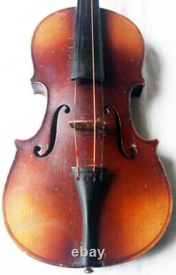 Pour la restauration d'un ancien violon Stradiuarius tchèque rare datant du 14e siècle.