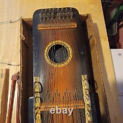 Rare Antique Ukelin, Ukulélé Art Hawaïen Violon. Avec arcs Instrument vintage.