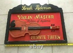 SARAH PEDERSEN Maître de violon antique Cours privé Enseigne commerciale vintage moulée