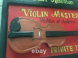 SARAH PEDERSEN Maître de violon antique Cours privés Enseigne commerciale vintage moulée