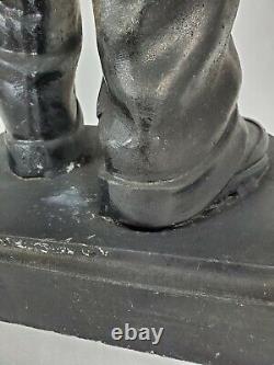 Vieille Statue De Pelouse Homme Avec Violon Cast Metal Grand Americana