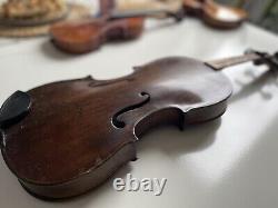 Vielle violon 4.4 avec de beaux chevilles