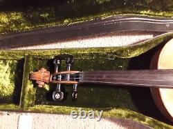 Vieux violon antique 4/4, violon vintage dans un étui Ole Bull avec son archet, regardez la vidéo.