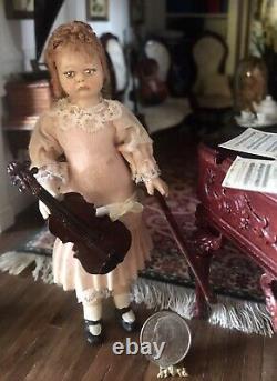 Vintage / Antique Artisan Dollhouse Miniature 112 Sad Violon Player Girl Doll