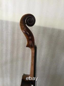 Violon 4/4 en érable européen flammé avec dos en épicéa, sculpté à la main, style antique No3