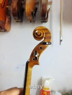 Violon 4/4 modèle Guarneri en érable flammé massif avec dos en érable et table en épicéa fait à la main N2.