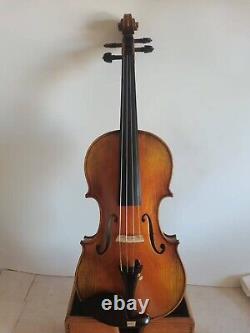 Violon 4/4 modèle Guarneri en érable flammé massif dos en épicéa fait main 4149