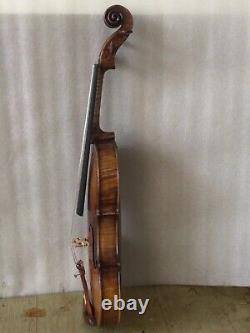 Violon 4/4 modèle Guarneri en érable flammé massif dos en épicéa haut main ancien Style No 7