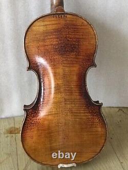 Violon 4/4 modèle Guarneri en érable flammé massif dos en épicéa haut main ancien Style No 7