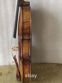 Violon 4/4 modèle Guarneri en érable flammé massif dos en épicéa haut main ancien Style No 7