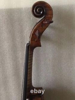 Violon 4/4 modèle Guarneri en érable flammé massif dos en épicéa haut main ancien Style No 7