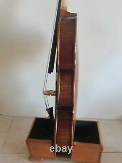 Violon 4/4 modèle Guarneri en érable flammé massif, table en épicéa, fait main 4150