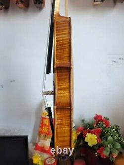 Violon 4/4 modèle Guarneri en érable flammé massif, table en épicéa, fait main, numéro 1