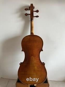 Violon 4/4 modèle Guarneri en érable flammé massif, table en épicéa, style ancien fait main 4135