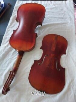 Violon ancien de taille 4/4, étiqueté AMATI, a besoin de restauration