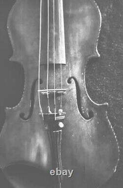 Violon vintage fabriqué en Allemagne avec une marque étoile de renommée mondiale et un design de bordure